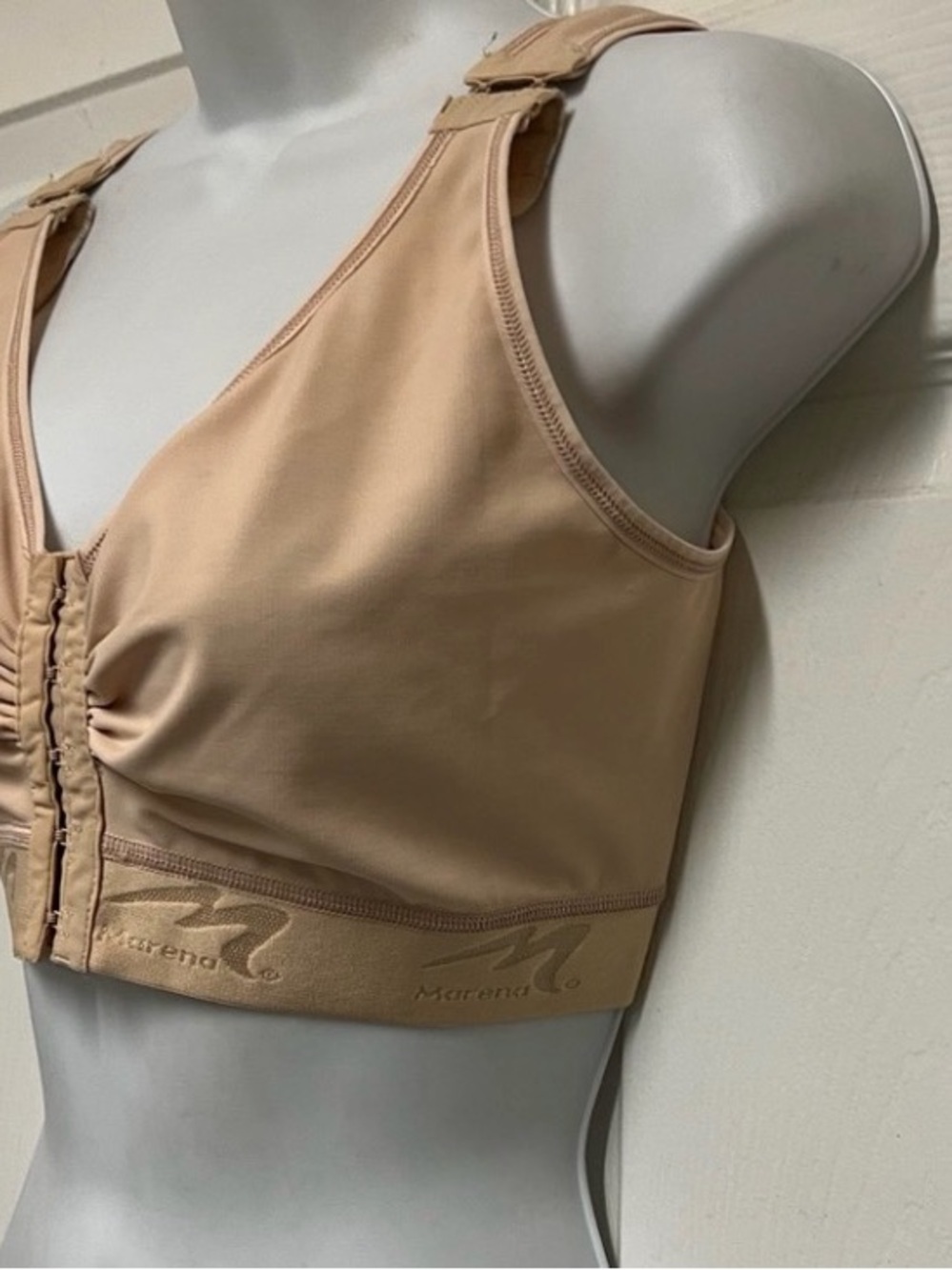 Marena Recovery
Shirred Front Recovery Bra - Style No. B2 Size 34 36 - Picture 7 of 10